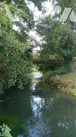 MARCONNELLE, Longère - Belle longère à rafraichir bâtie sur 3166m2 bordée par la Canche.
Cette...