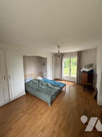 MARCONNELLE, Longère - Belle longère à rafraichir bâtie sur 3166m2 bordée par la Canche.
Cette...