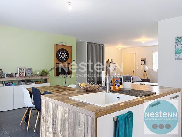 Maison récente 2021 à Muides-sur-Loire, 99 m², 3 chambres, grand séjour lumineux, terrain 1 041 m², garage. À découvrir vite !