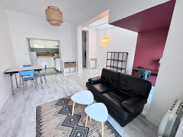 Appartement à louer 2 pièces BORDEAUX (33)