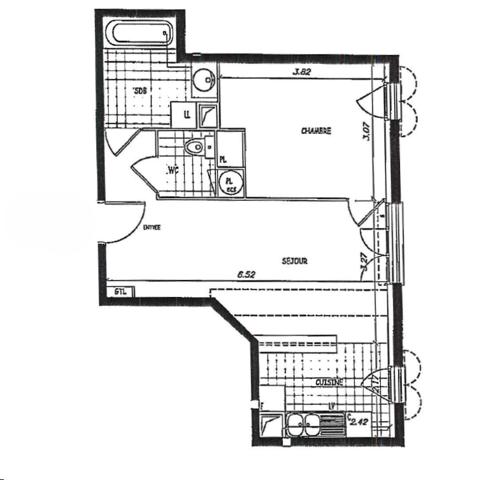 Appartement
         2 pièces
        - 45 m² Exclusivité 149 000 € *
