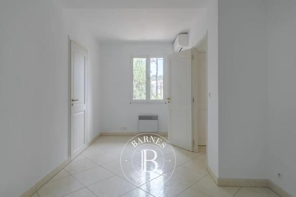Sanary-sur-Mer, Maison 4 Chambres -  174 m² à vendre