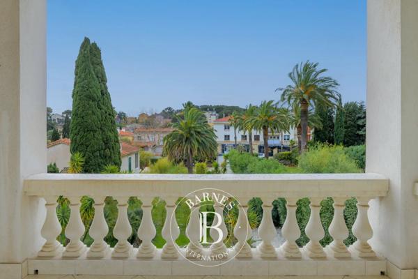 Sanary-sur-Mer, Maison 4 Chambres -  174 m² à vendre