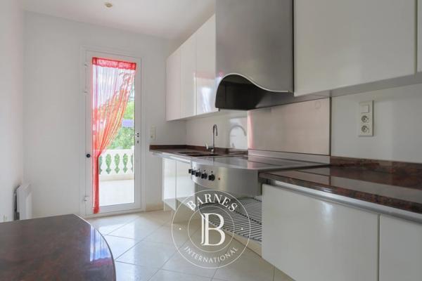 Sanary-sur-Mer, Maison 4 Chambres -  174 m² à vendre