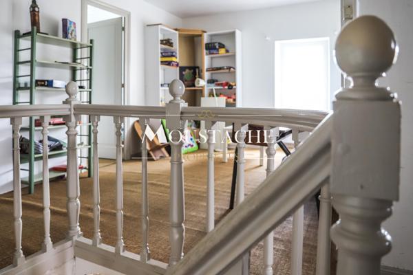 MAISON CHARENTAISE TYPIQUE - AU CALME & PROCHE CENTRE-VILLE -