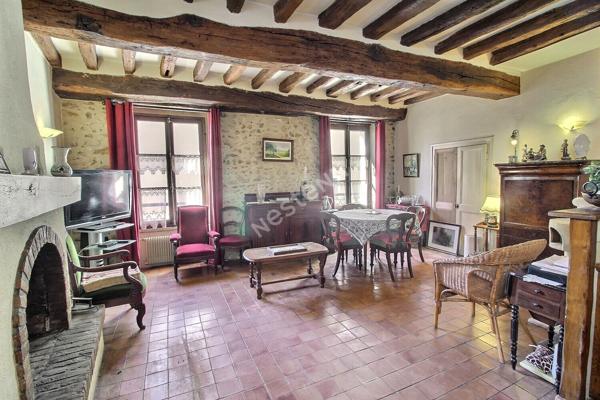 Maison ancienne centre ville EPERNON