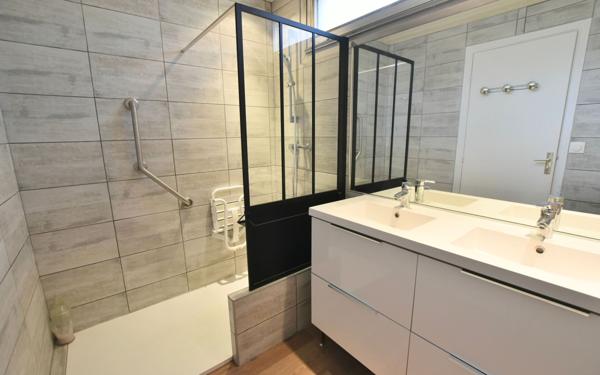 Appartement à vendre    5 pièces • 159,77 m2 Tassin-la-Demi-Lune