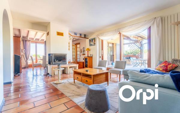 Maison à vendre    6 pièces •  Châtillon