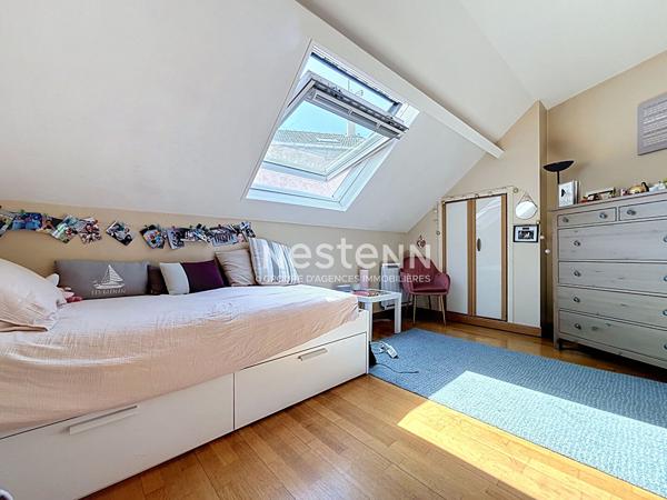 MEUDON À LA LIMITE D'ISSY LES MOULINEAUX - Maison 6 pièces avec terrasse et garage