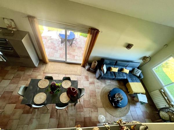 Maison avec double garage, atelier