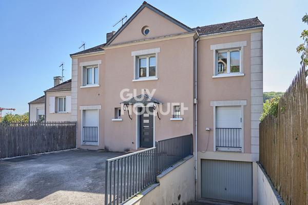 Maison spacieuse +7 pièces à louer à Chaville - Quartier Rive Droite - Les Vignes