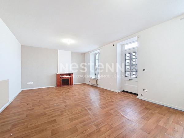 Maison à vendre à sur le port de MARANS - 5 pièces, 3 chambres - Vendu Vide