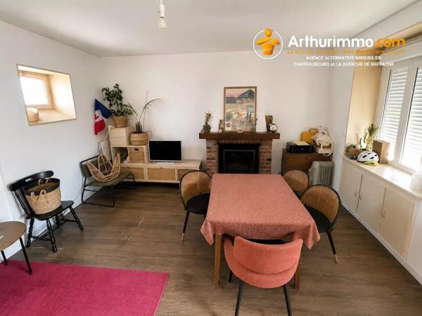 Vente                                                      Maison
                        
                     7 pièces                      167 m2                     à Vitré