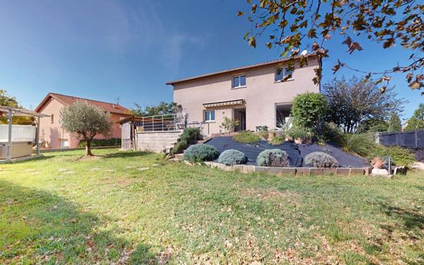 Maison à vendre    7 pièces • 172,77 m2 Chassieu