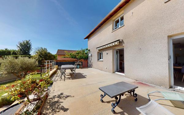 Maison à vendre    7 pièces • 172,77 m2 Chassieu