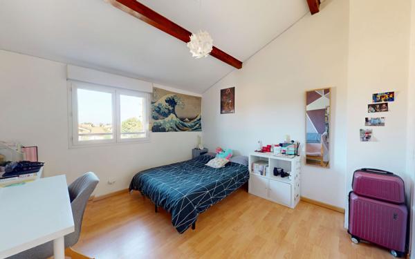 Maison à vendre    7 pièces • 172,77 m2 Chassieu