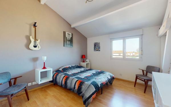 Maison à vendre    7 pièces • 172,77 m2 Chassieu