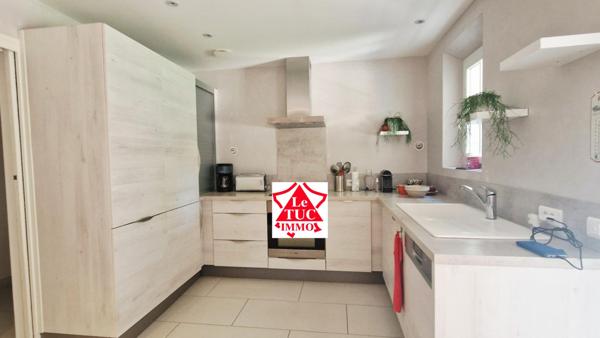 maison 231,40 m² habitables 2430 m² de terrain rochegude 26790 Rochegude (26790)