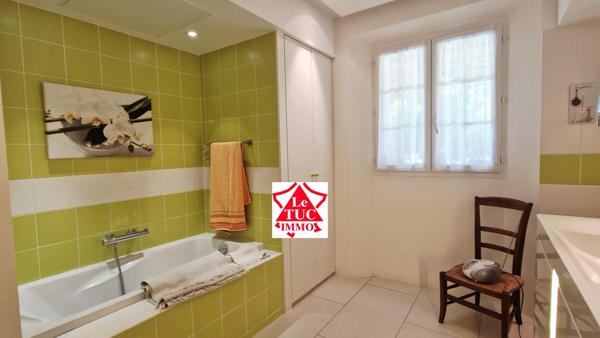 maison 231,40 m² habitables 2430 m² de terrain rochegude 26790 Rochegude (26790)