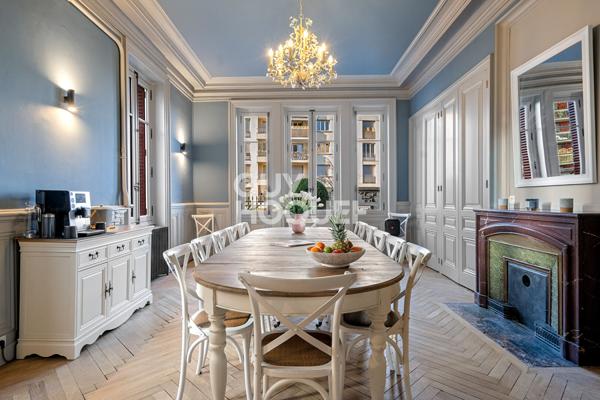 Coliving moderne : suite meublée 22 m² dans maison de caractère à Villeurbanne