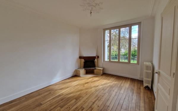 Maison à vendre    5 pièces •  Selles-sur-Cher