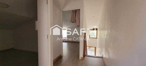 Moirans - Maison de ville 97m², 4 chambres sur 3 niveaux.