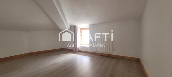 Moirans - Maison de ville 97m², 4 chambres sur 3 niveaux.