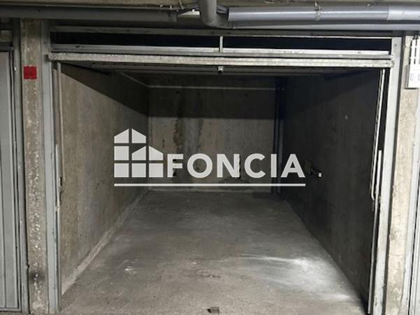 Location Parking 14 m² - 21-23 RUE DES DRS CHARCOT Saint-etienne 42100