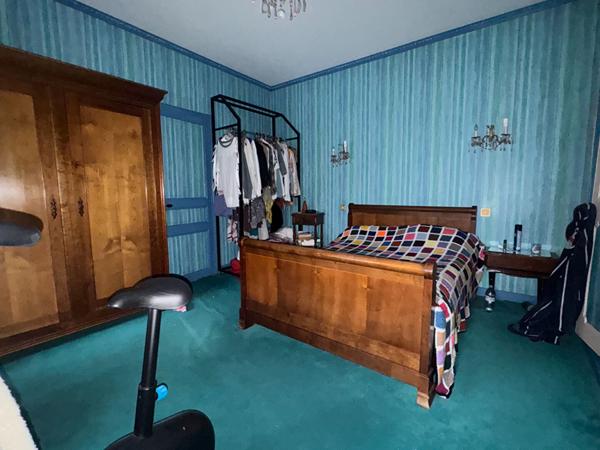 Exclusivité à ROCHEFORT Nord- Maison en pierre avec piscine jardin et dépendanceet dépendance