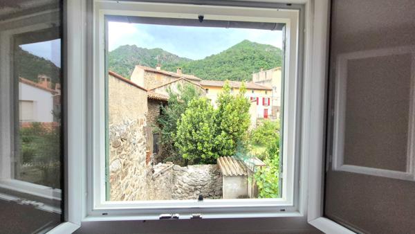 Maison à vendre avec terrasse 4 pièces SAHORRE (66)