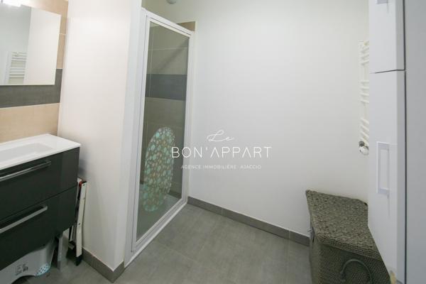 Appartement 3 pièce(s) 2 chambre(s) 67 m²