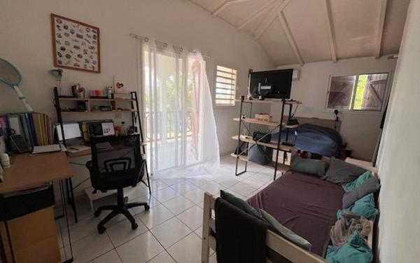 Maison à vendre    5 pièces • 104 m2 Lamentin