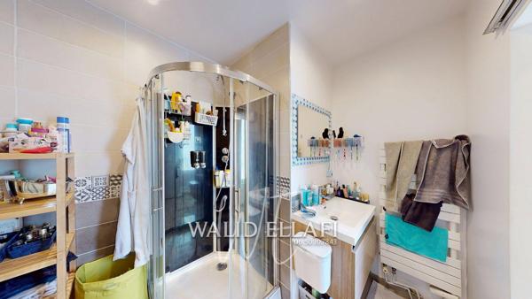 Maison
         5 pièces
        - 113 m² Exclusivité 529 000 € *