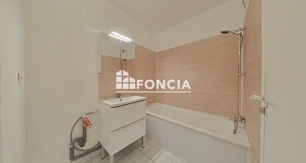 Location Appartement 3 pièces 69 m² - Livry-gargan 93190