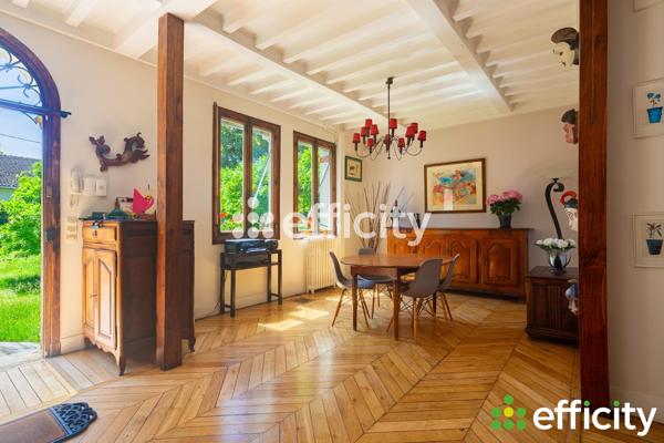 Maison
         7 pièces
        - 143 m² Bien prestige 1 150 000 € *