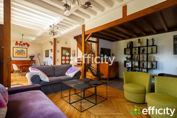 Maison
         7 pièces
        - 143 m² Bien prestige 1 150 000 € *