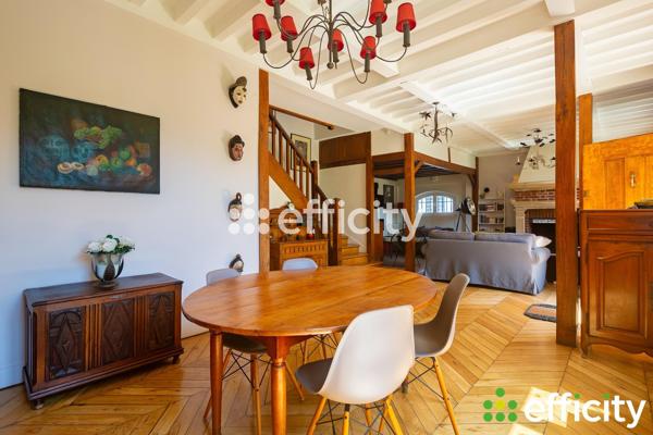 Maison
         7 pièces
        - 143 m² Bien prestige 1 150 000 € *