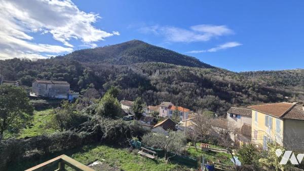 Appartement 3 pièces dernier étage terrasse