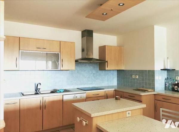 HYERES,  appartement 101 m2 avec terrasse, garage et parking sécurisés