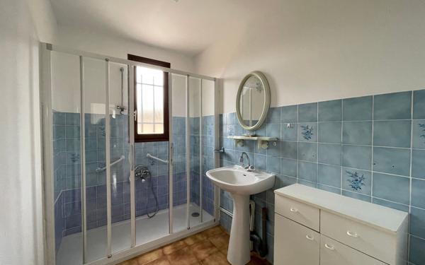 Maison à vendre    3 pièces •  Vallon-Pont-d'Arc