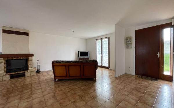 Maison à vendre    3 pièces •  Vallon-Pont-d'Arc