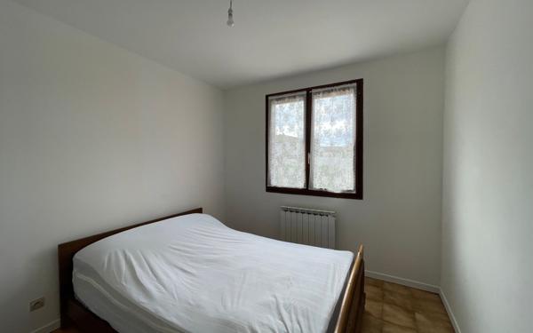 Maison à vendre    3 pièces •  Vallon-Pont-d'Arc