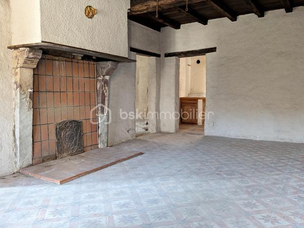 Corps de ferme de 154 000 m²