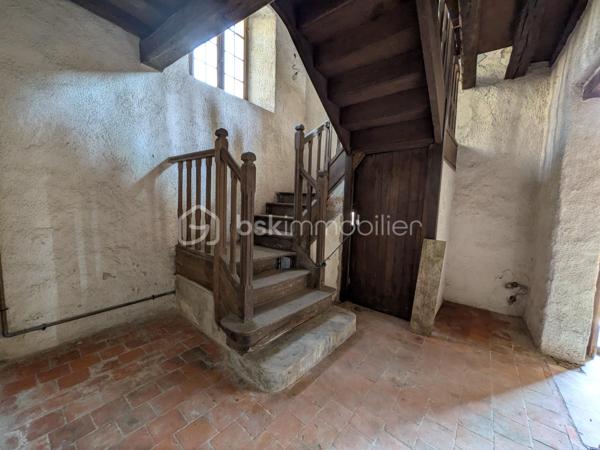 Corps de ferme de 154 000 m²