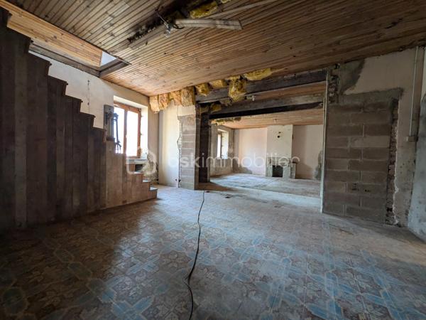 Corps de ferme de 154 000 m²