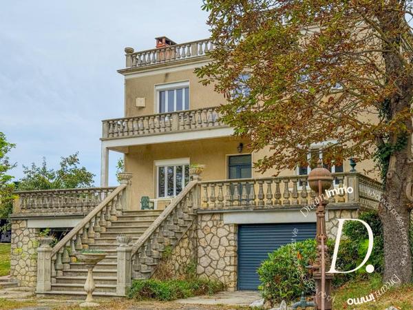 Grande maison de caractère des années 1930