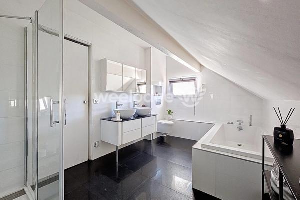 Maison à vendre 7 pièces de 165 m² à Conflans-Sainte-Honorine COUP DE COEUR POUR CETTE MAISON AU PRESTATION SOIGNEES