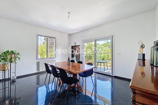 Maison à vendre 7 pièces de 165 m² à Conflans-Sainte-Honorine COUP DE COEUR POUR CETTE MAISON AU PRESTATION SOIGNEES