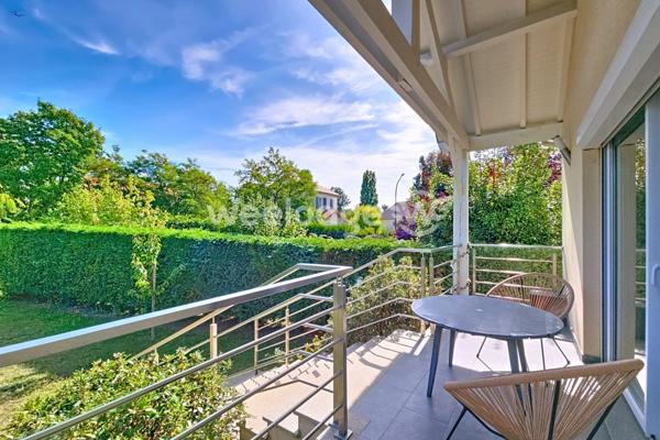 Maison à vendre 7 pièces de 165 m² à Conflans-Sainte-Honorine COUP DE COEUR POUR CETTE MAISON AU PRESTATION SOIGNEES