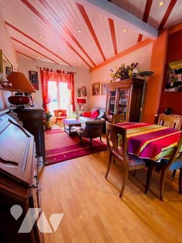 A vendre à Perros-Guirec (22700) en Côtes-d'Armor (22) un appartement de type 3 de 54 m², cuisi...